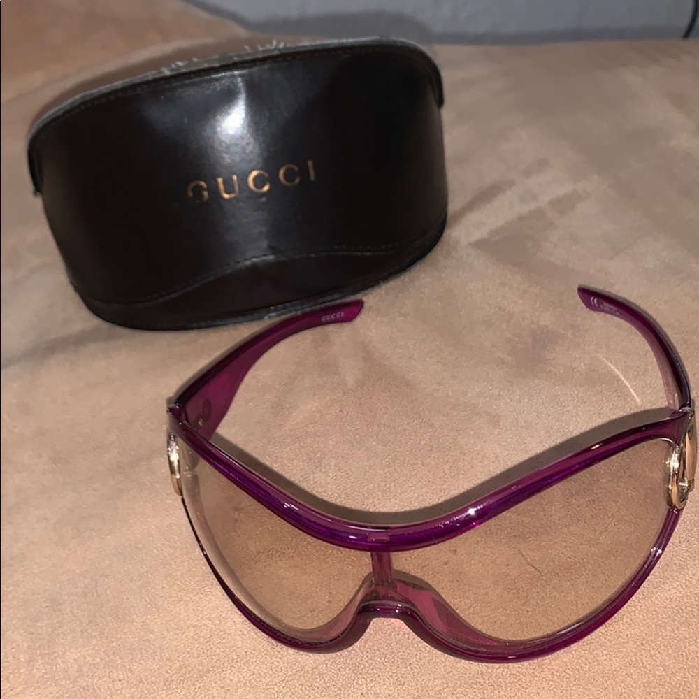 Vintage Gucci’s women’s sunglasses with case